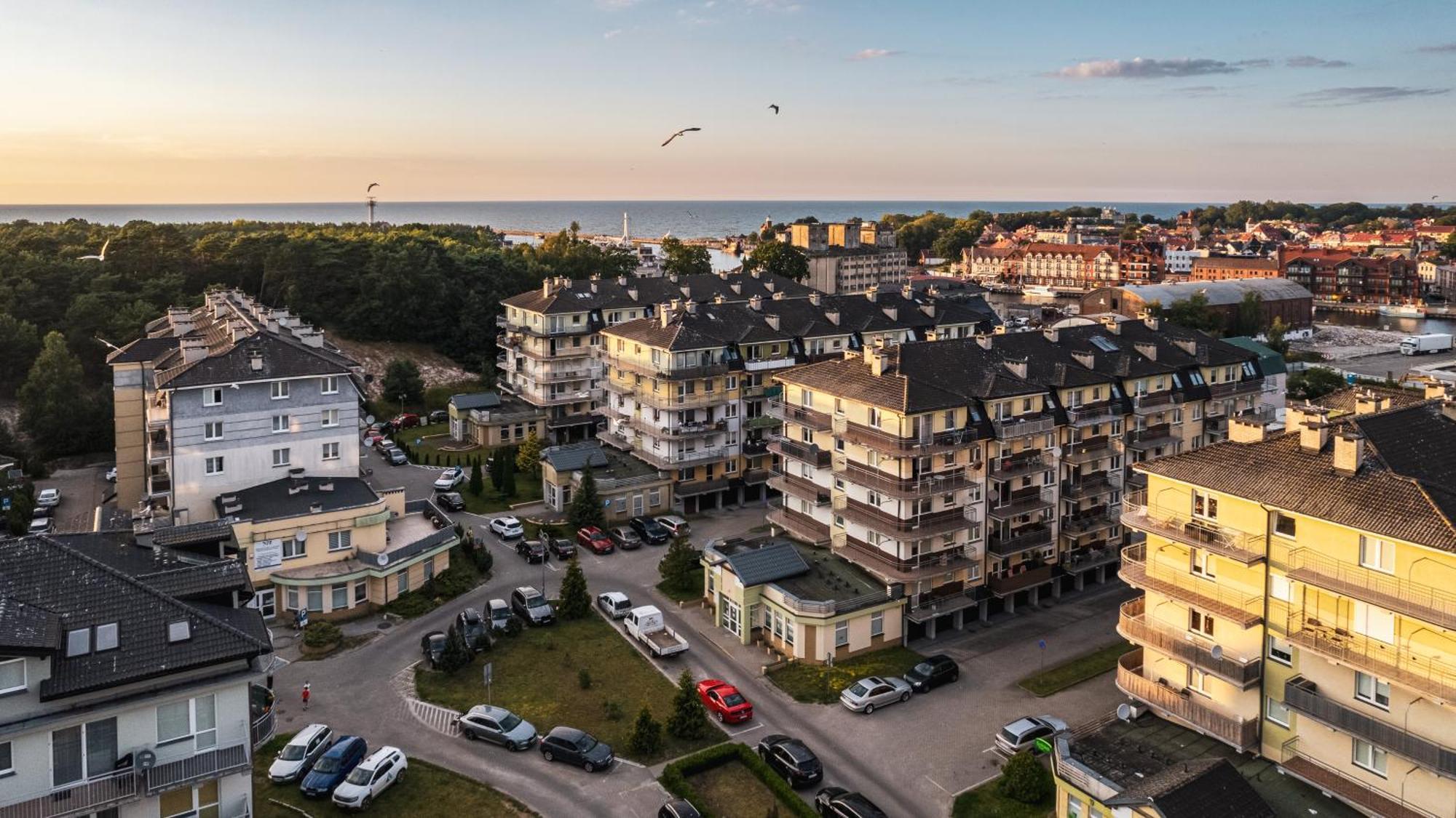 Apartamenty Sun & Snow Na Wydmie W Poblizu Plazy I Molo Устка Екстериор снимка