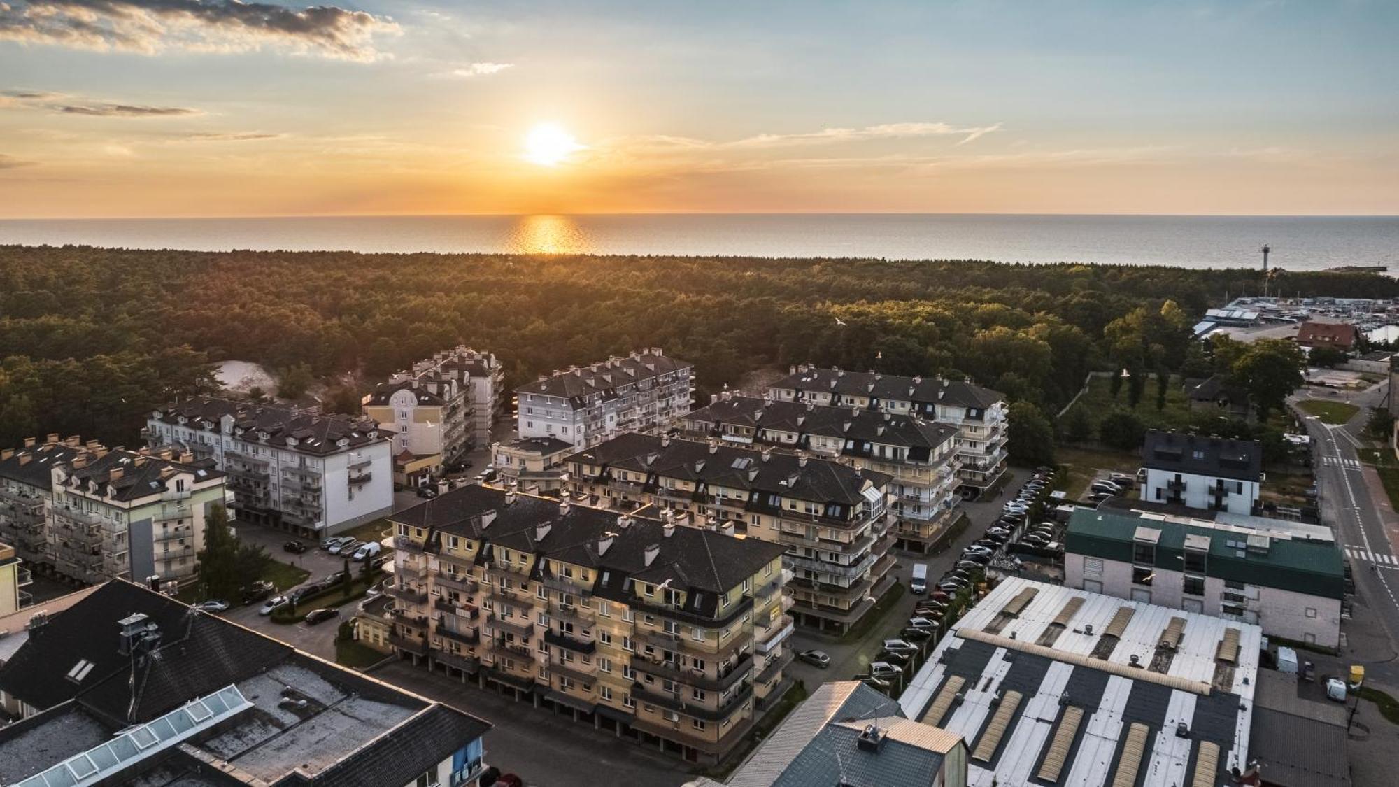 Apartamenty Sun & Snow Na Wydmie W Poblizu Plazy I Molo Устка Екстериор снимка